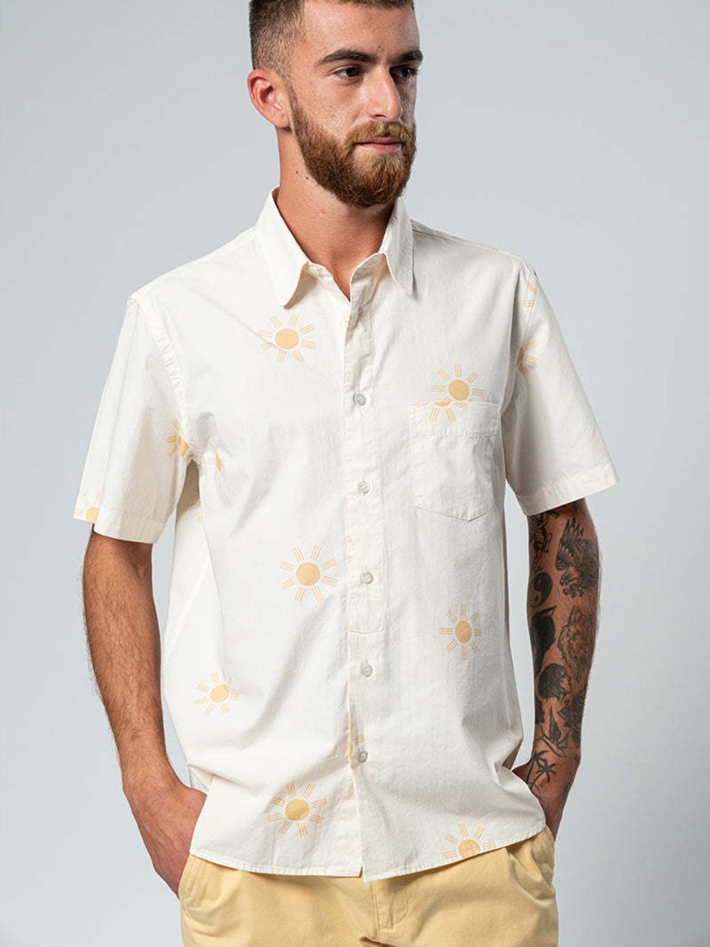 LA PAZ alegre sun printed button down short sleeve shirt ☀️